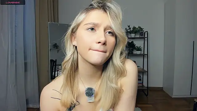 FaaBinaa's cam snapshot