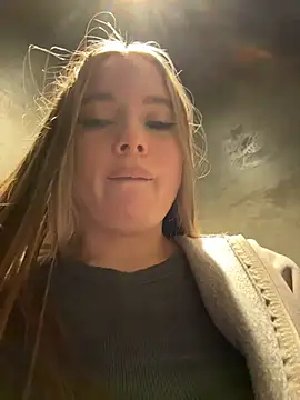 VineraSweet's cam snapshot