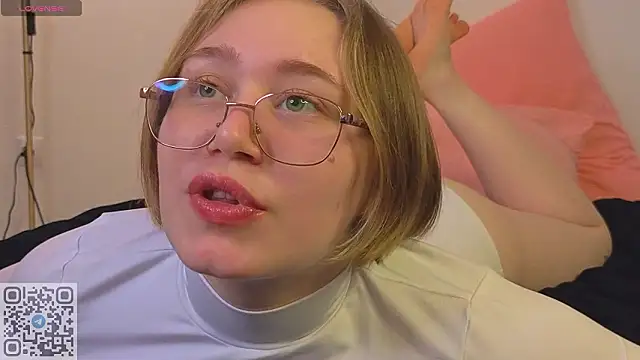 starsonthesky's cam snapshot