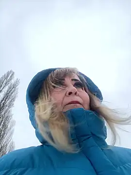 Irina2909@xh's cam snapshot