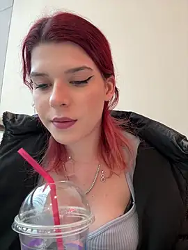 RiriRoseey's cam snapshot