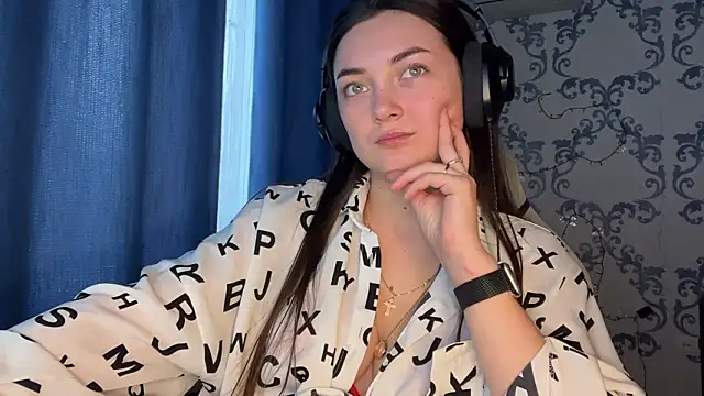 TwotyBright's cam snapshot