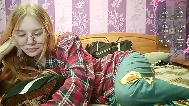 Lutangogansit's cam snapshot