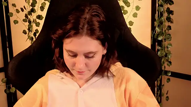 Diana_Flower's cam snapshot