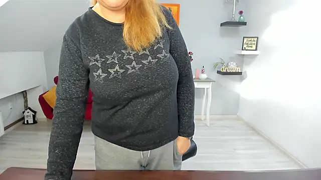 LollaGirl's cam snapshot