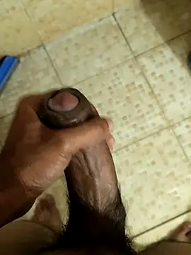 DesiDik7's cam snapshot