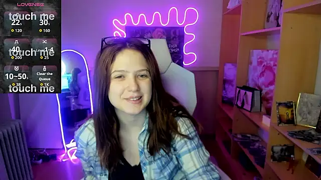 Anora_Miller's cam snapshot