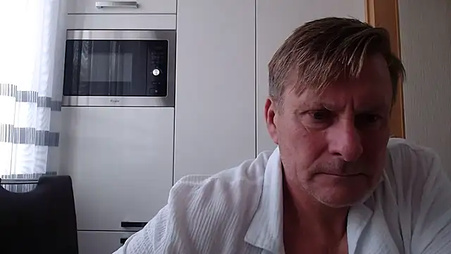 johnnym1 live sex cam