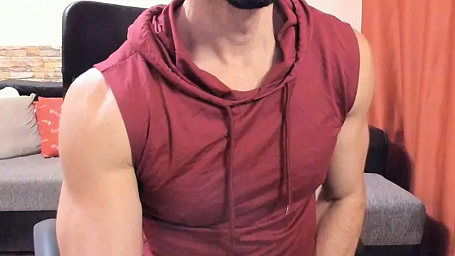 HotHunkTrainer live sex cam