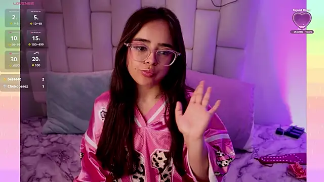 JennieBaee's cam snapshot