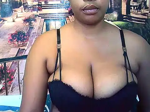 EbonyCurvaceous1's cam snapshot