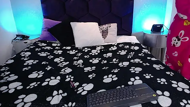 MiiaSuki live sex cam