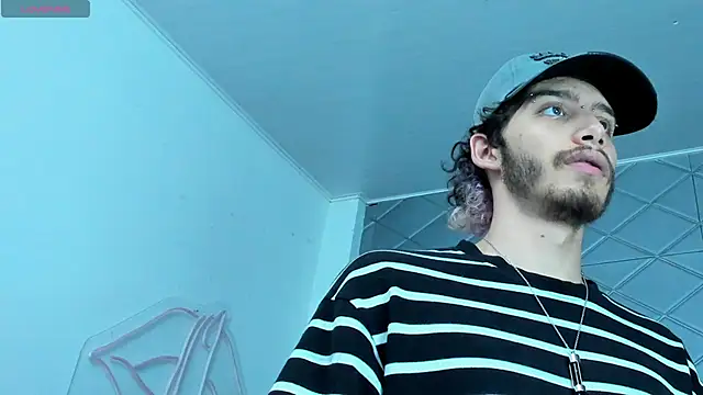 JojoBraando live sex cam