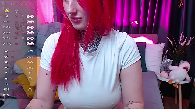 Nina_Blum_'s cam snapshot