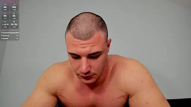 Troy_Bigtitan live sex cam