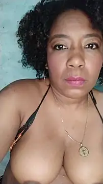 ChanneldelaCroix's cam snapshot