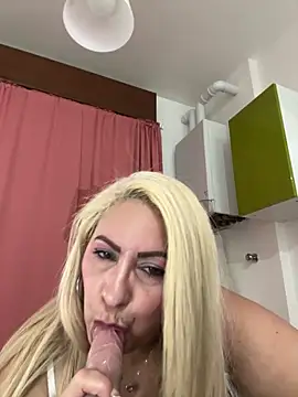 x_elena_x's cam snapshot