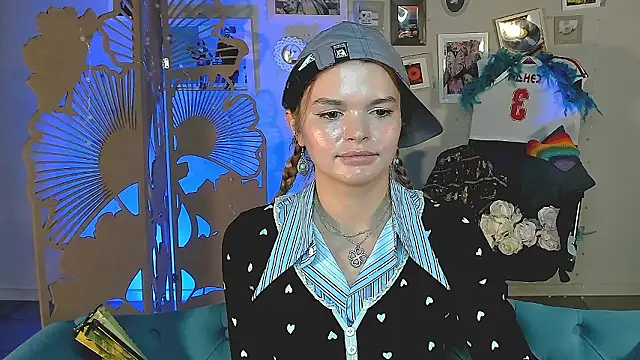 SaraGolben's cam snapshot