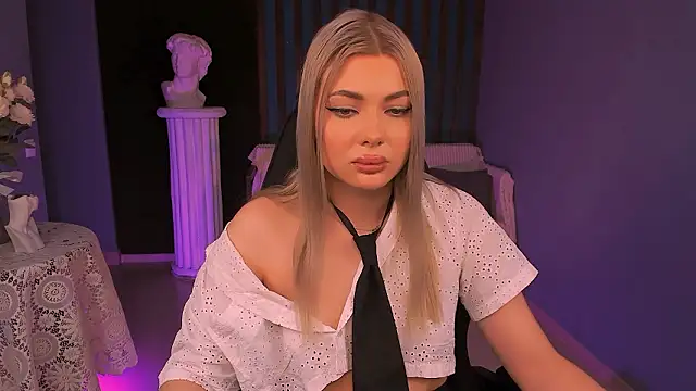 HyileyClark's cam snapshot