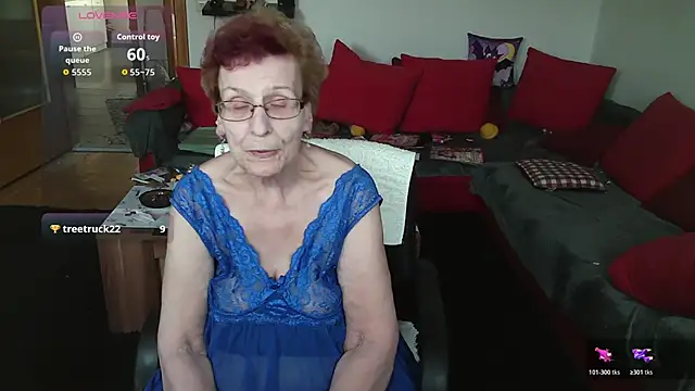 HeisseomaOriginal live sex cam