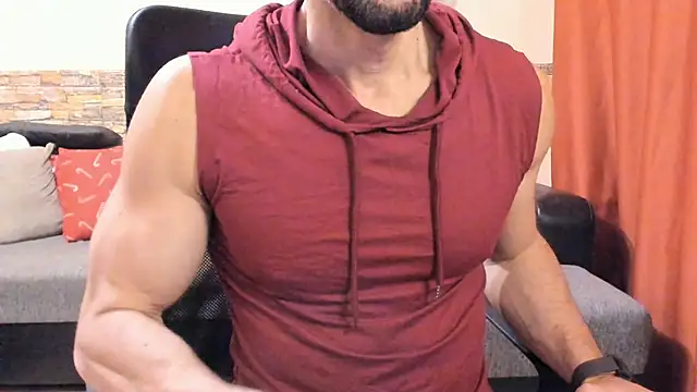 HotHunkTrainer's cam snapshot