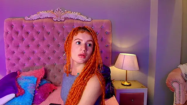 AdelaineBest's cam snapshot