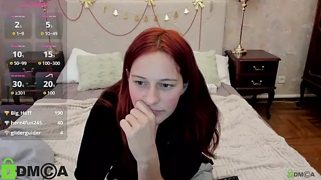 Lily_Viola's cam snapshot