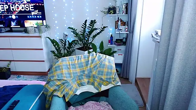 MonaLisaG's cam snapshot