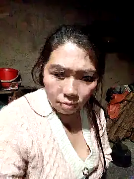 quynhkoolbae live sex cam