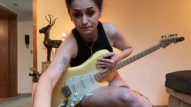 ClaireDeLunee's cam snapshot