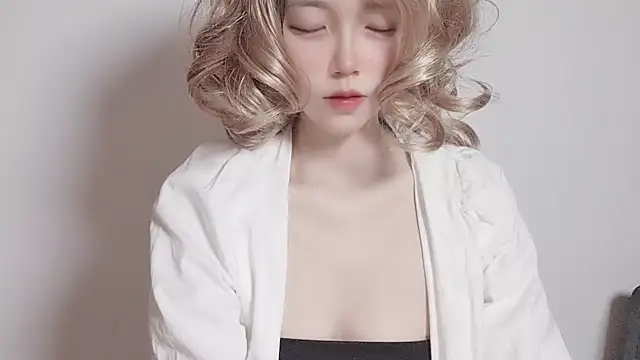 JuliaNoir's cam snapshot