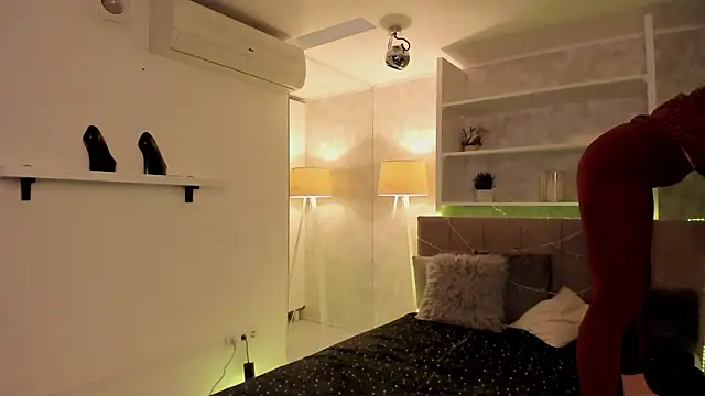 IsabelKiss's cam snapshot