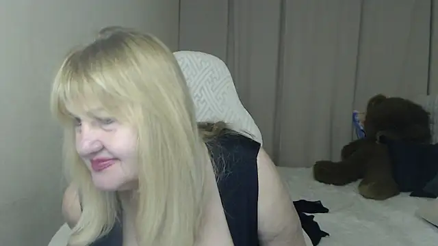 EmmaEllison's cam snapshot