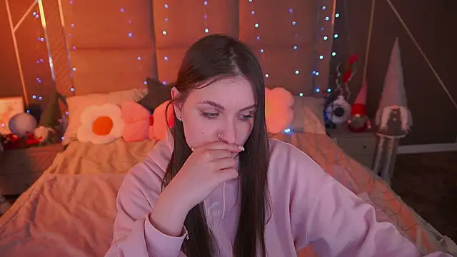 EmmyCharmm's cam snapshot