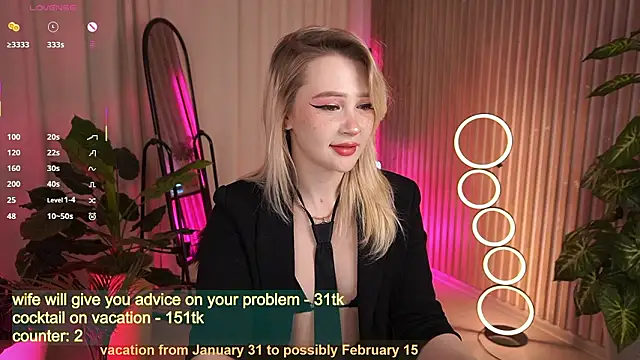 LauraWifeness's cam snapshot