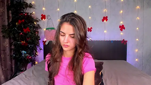 Milana_Crystal_ live sex cam