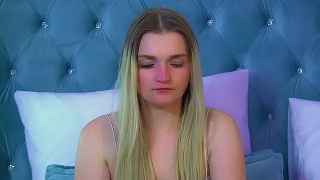 AnnyRaii's cam snapshot