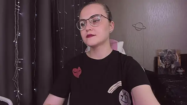 MissBrightShine's cam snapshot