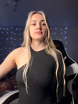 alicebedroom's cam snapshot