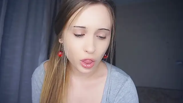 QuennaCoote live sex cam