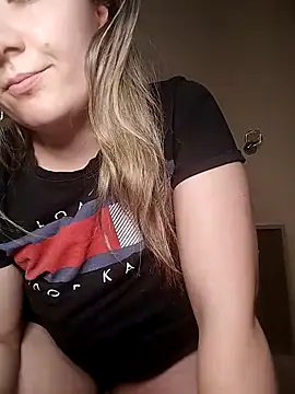 Sweetredvelvet's cam snapshot