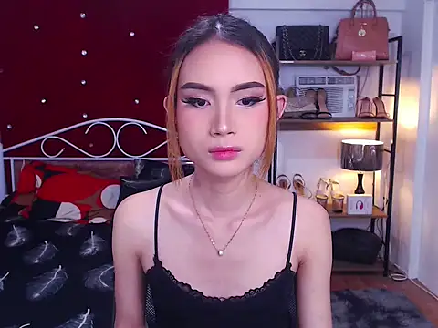 MeatyhorsecockMistress live sex cam