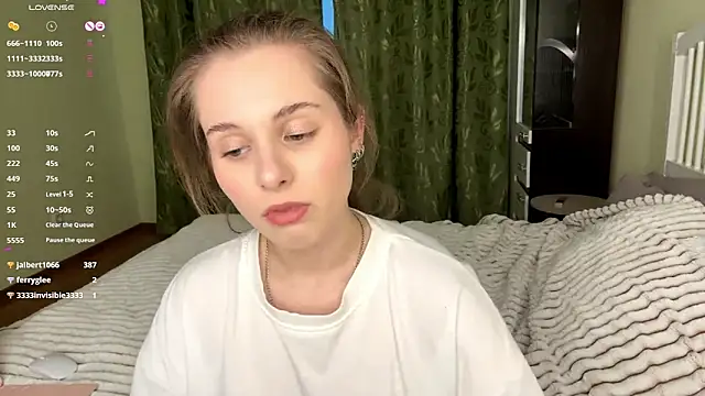 MiaBlanko's cam snapshot