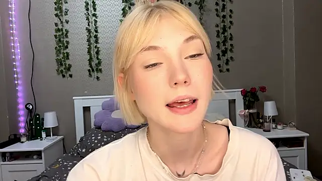 LlsabethHaze's cam snapshot