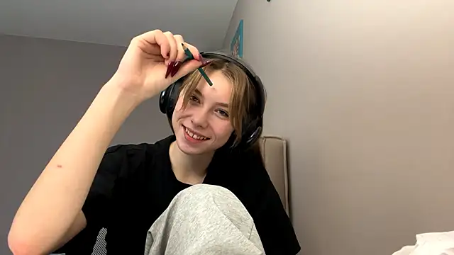 LindyUnderkoffler's cam snapshot