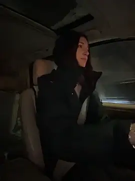 DollyTall's cam snapshot