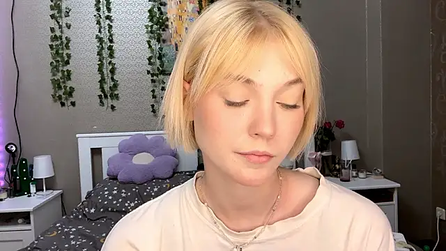 LlsabethHaze's cam snapshot