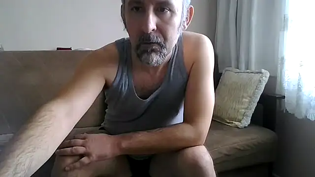 BuckWessle live sex cam