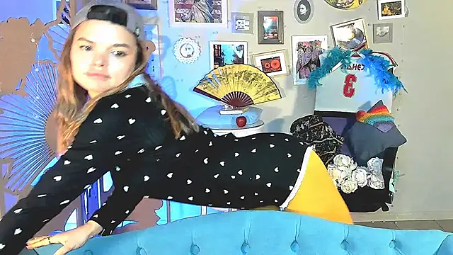 SaraGolben's cam snapshot