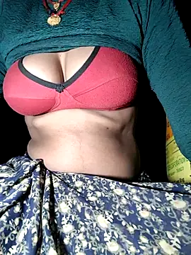 Queen_chayna's cam snapshot